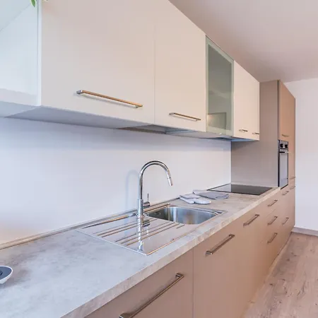 Dei Venti - Fohn By Curtiaffitti Pianello Del Lario